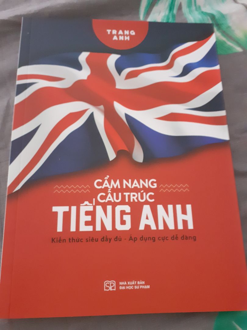 Mình ở Đà Nẵng hình thức giao 2h nên mìn đặt lúc tối thì sáng mai 8h có rồi nè, tv mới nên được giảm 30k ship, đóng gói Tiki siêu hài lòng luôn, sách đẹp mọi cạnh góc, mới, với mình thì nội dung như vậy là ổn ròi, trình bày gọn gàng, dễ đọc, ưa mắt lắm, mình chụp 1 số ảnh để mọi người tham khảo đây ạ!