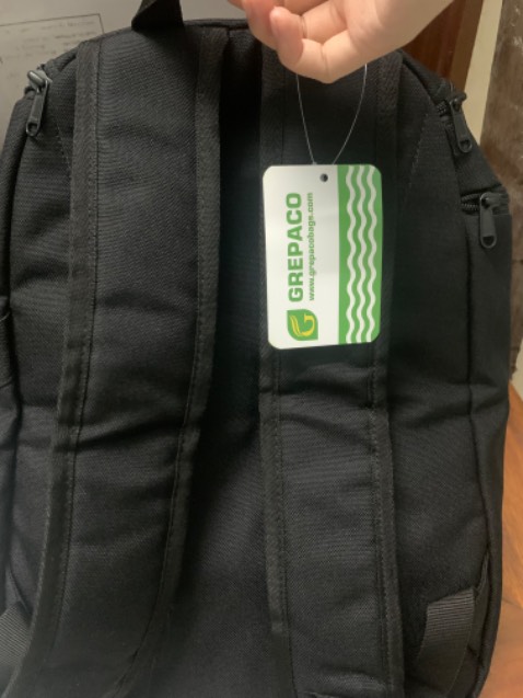 Ủng hộ hàng Việt Nam, chỉ có điều là balo hơi to so với mình, balo có mùi ẩm, shop nên thêm gói hút ẩm. Nếu có nhiều màu như màu pastel thì tuyệt vời.( vì mình không thích màu đen cho lắm) :(((