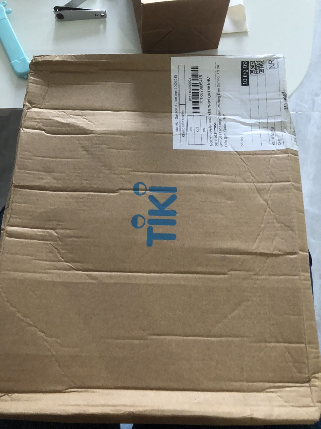 Đóng gói ổn bên ngòi hơi móp méo nhưng sách ko hề bị gì