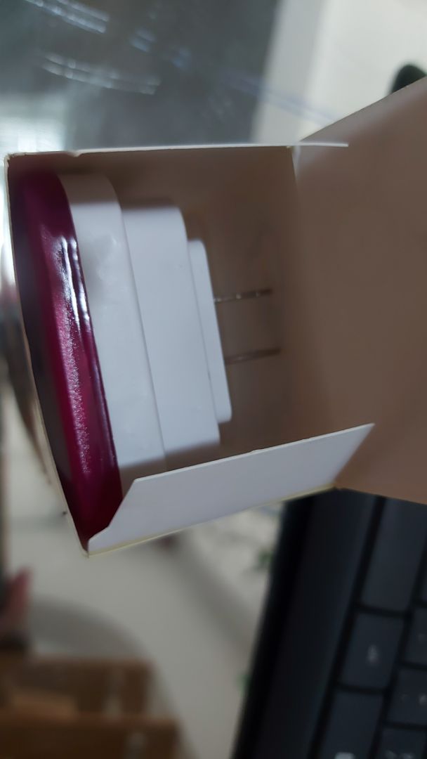 đèn rất dễ thương, mình nhận dc màu trắng với màu hồng rất cute, nên mua của shop Tila mình thấy hàng chất lượng ổn định. mình có xem shop khác giá rẻ hơn nhưng sản phẩm ko dc ok lắm. Cho shop 5 sao vì đây là lần thứ 2 mình mua của shop rồi.