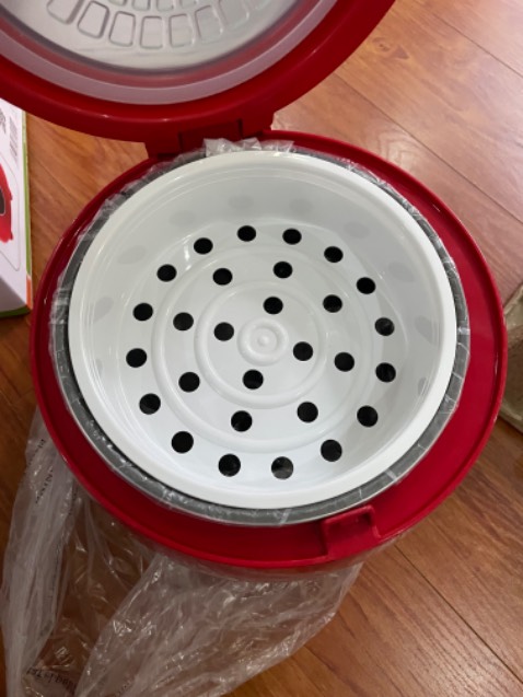 Giao hàng tikinow siêu nhanh, hàng mới như ảnh, ruột nồi khá dày dặn, chưa sử dụng nên chưa biết chất lượng