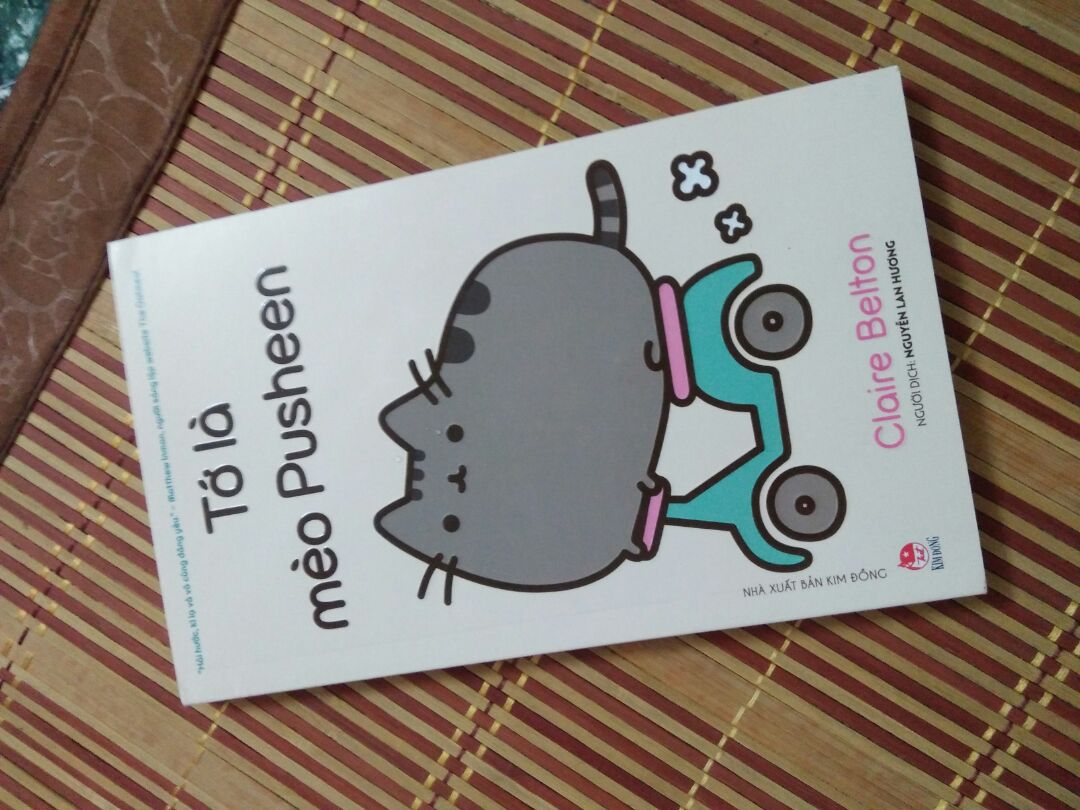 Ai mà thích "màu hường và ghét sự giả dối" thì cái này hợp đấy @@@ cute kinh khủng khiếp. Còn được tặng sticker nữa... cực kì đáng yêu luôn. Chất sách cực tốt. Thêm khoản anh shiper nhiệt tình đi giao hàng giữa hôm mưa ngập lụt ntn thì không còn gì bàn nữa đâu @@@