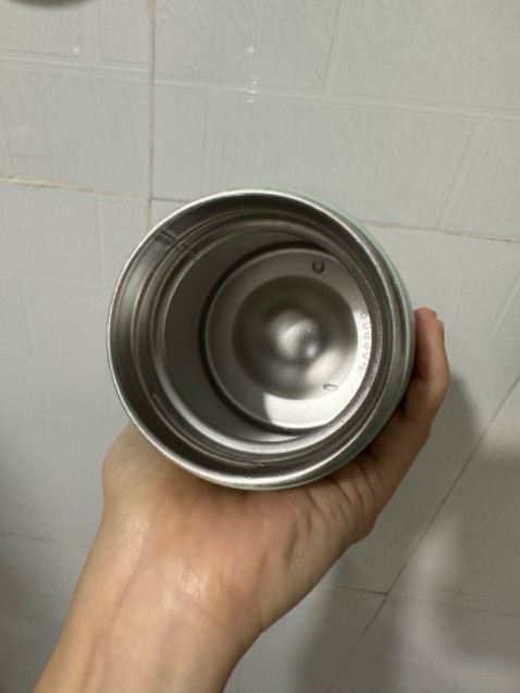 Giữ nhiệt ổn. Đáng giá tiền. Màu xinh, bình nhỏ gọn, dễ thương.