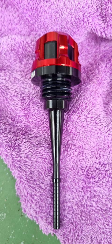 Lắp vừa cho NVX V1 nhé các bạn , lưu ý nhớ lấy ron cao su chống nước ở nắp thăm nhớt zin gắn qua nắp CNC nhé