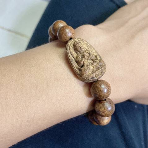 Đóng gói cẩn thận , charm phật rất đẹp. Sẽ tiếp tục ủng hộ shop Lần sau ......