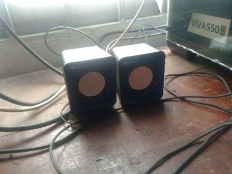 Giao hàng nha
Đóng gói đẹp
Loa còn hơi nhỏ tiếng nhưng với giá vậy thì cũng ổn rồi