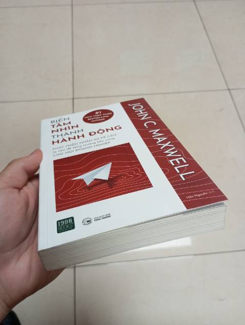 Đóng gói cẩn thận, giá cả phù hợp, sách nhìn bề ngoài không được mới cho lắm.