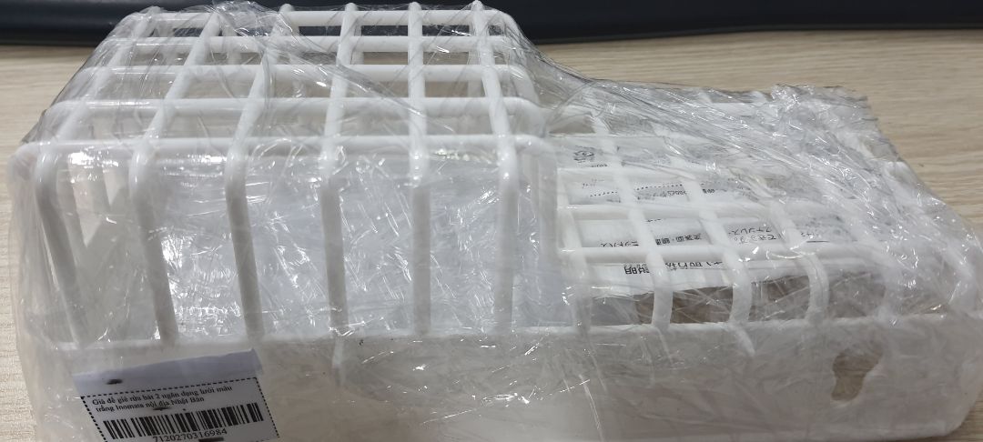 To hơn trong hình đơn hàng, giao trễ hết một ngày. Giao thiếu hai miếng hút chân không như hình quảng cáo không biết làm sao xài luôn.