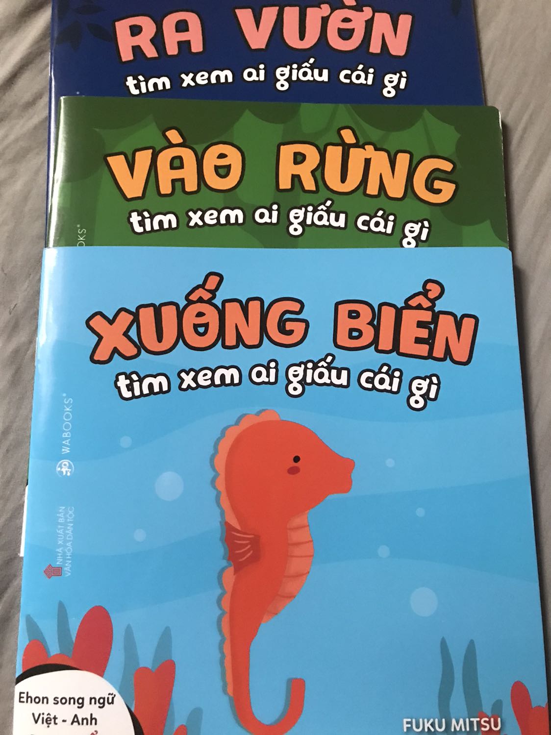 Màu sắc hấp dẫn chất lượng in tốt. Con mình 3 tuổi rất thích Màu sắc hấp dẫn chất lượng in tốt. Con mình 3 tuổi rất thích