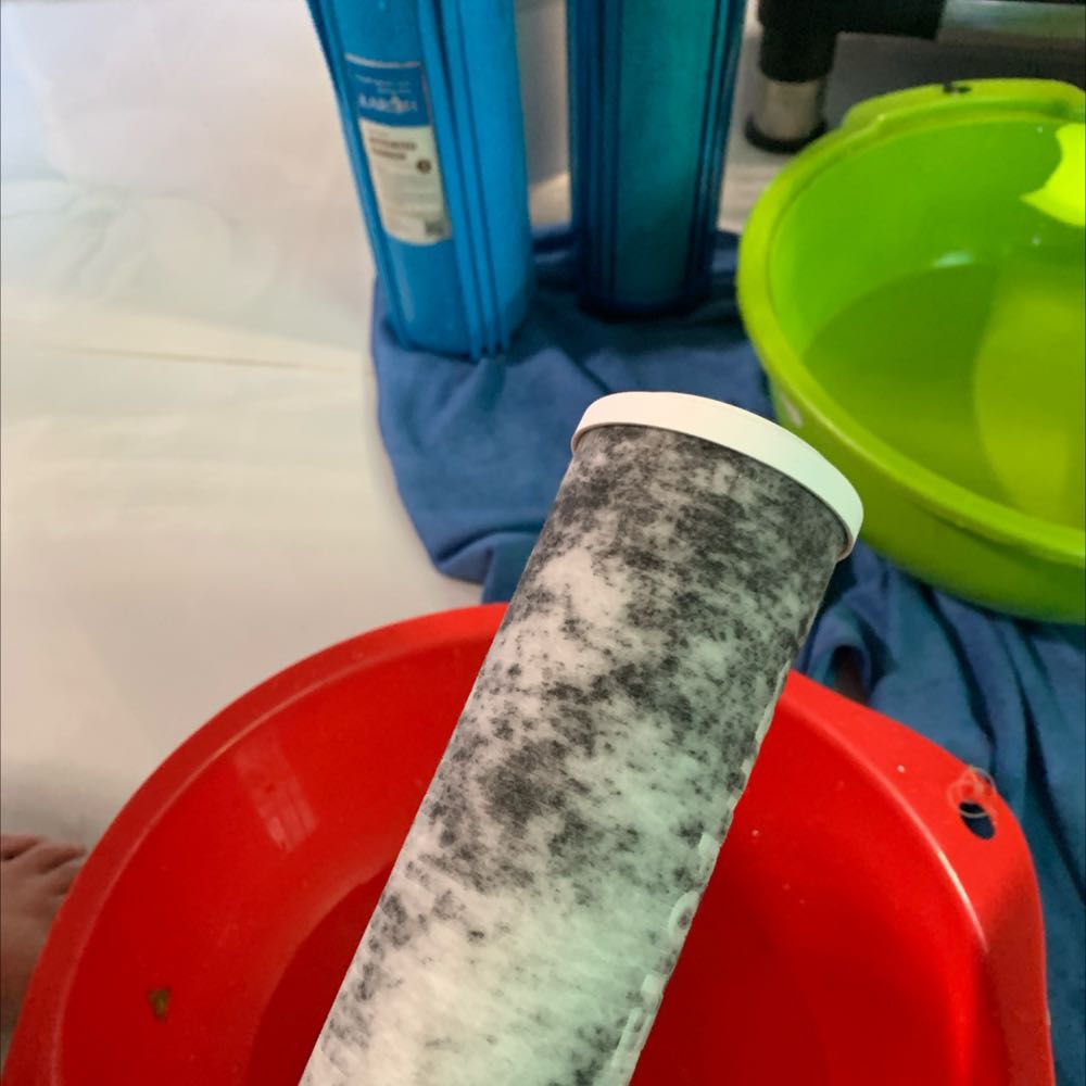 Bán hàng quá tệ, lõi lọc gì mà đúng 3 ngày nó đen thui cái lọc, bán hàng như *** .ko có tâm