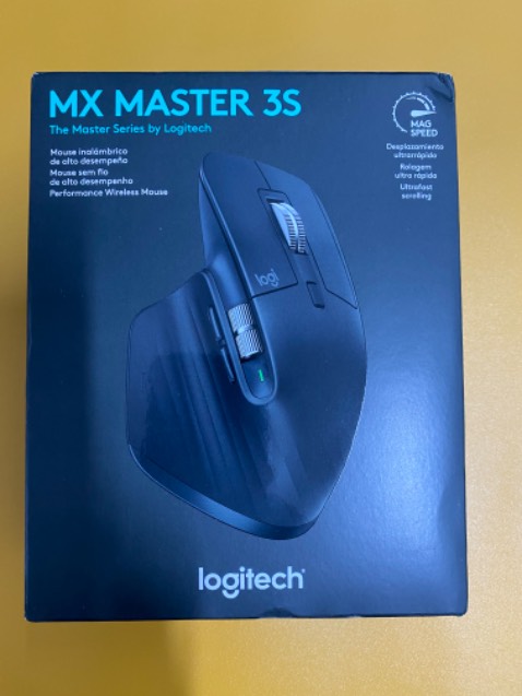 Bao nhiêu công nghệ tốt đã được logitech đem hết lên trên con này Silient click, bolt connect, magnet wheel. Mình săn được giá ok. Rất đáng đồng tiền khuyến khích mọi người nên mua để làm việc.