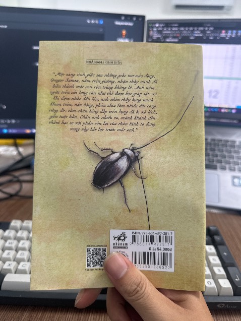 Giao hàng nhanh đóng gói cẩn thận, nội dung thì phải chờ đọc, mà cũng tuỳ mỗi người thôi.