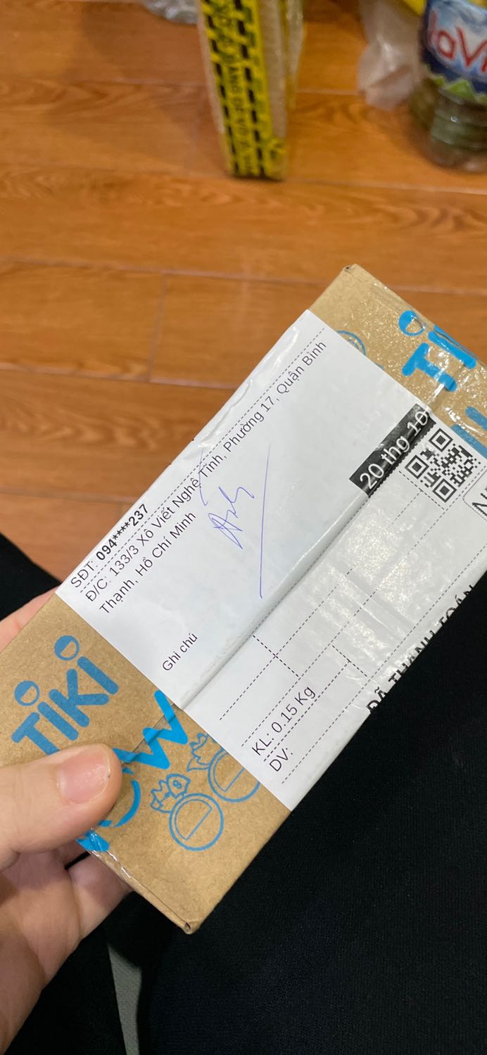 Tiki giao hàng rất là nhanh chóng mình mới đặt tối hôm qua mà sáng nay bên shipper đã gọi cho mình rồi. mình rất hài lòng về điều này. bên cạnh đó thì đây là lần đầu tiên được sử dụng sản phẩm nên là mình cũng không biết tác dụng thế nào nhưng hy vọng nó sẽ tốt với mình