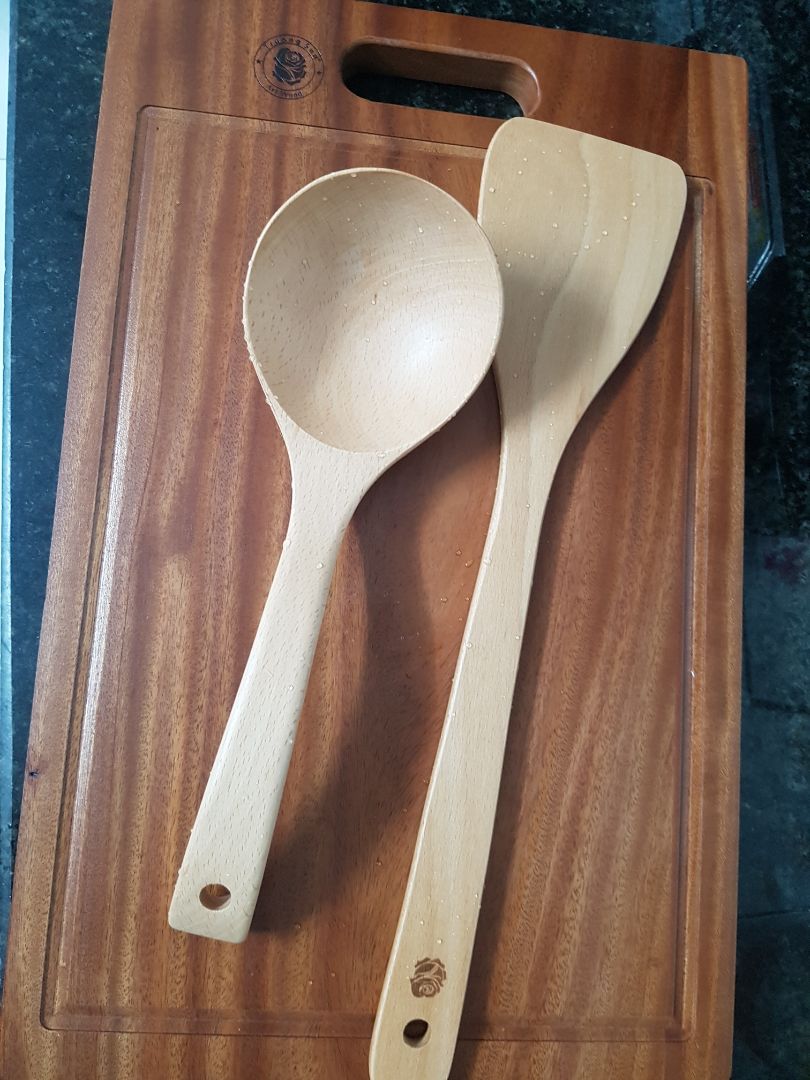 thớt to quá, ko có chỗ để vừa luôn thớt to quá, ko có chỗ để vừa luôn