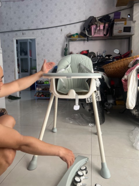 Giao mẫu k đúng với sản phẩm đăng trên bán.