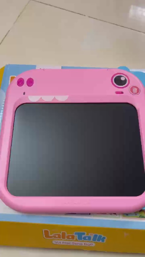 máy rất xịn xò, đẹp, bé nhà mình rất thích 😊 máy rất xịn xò, đẹp, bé nhà mình rất thích 😊