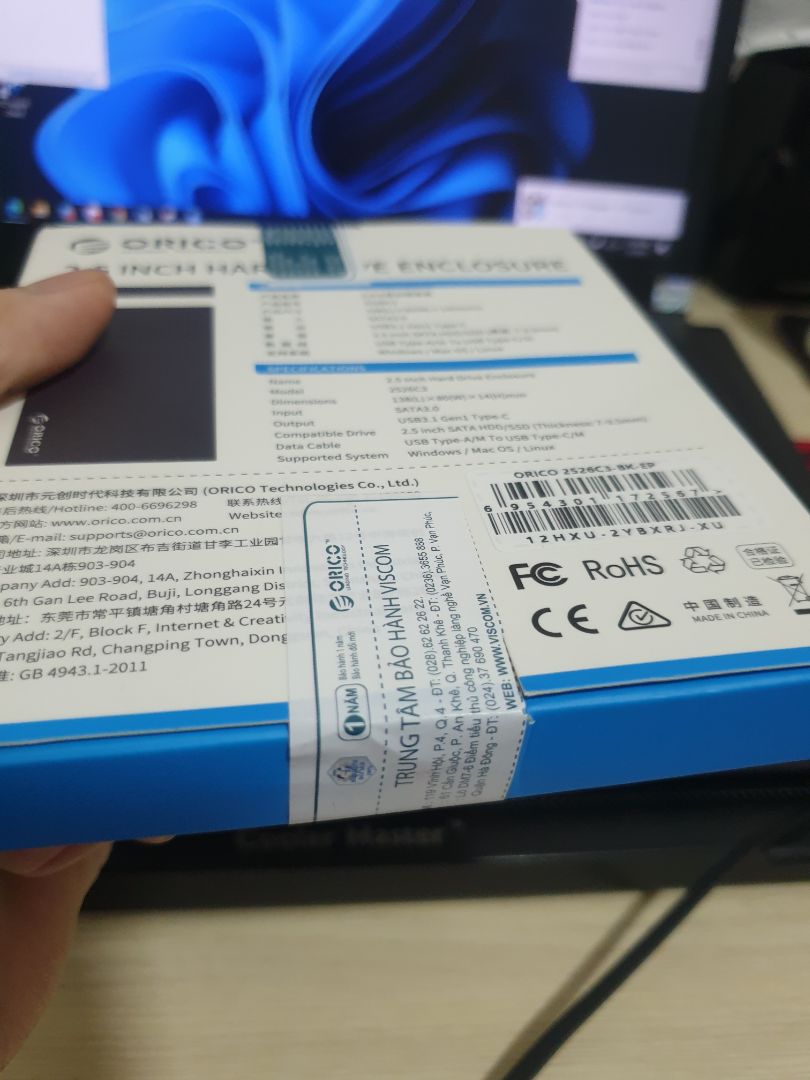Giao hàng nhanh chóng. Hàng chính hãng có tem bảo hành, nguyên seal, đã sử dụng với ssd seagate tôc độ đọc - ghi tốt.