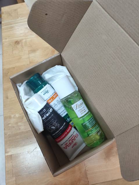 Loại mới này tôi mới dùng, sản phẩm tẩy da chết rất tốt nhưng không làm khô và rát da