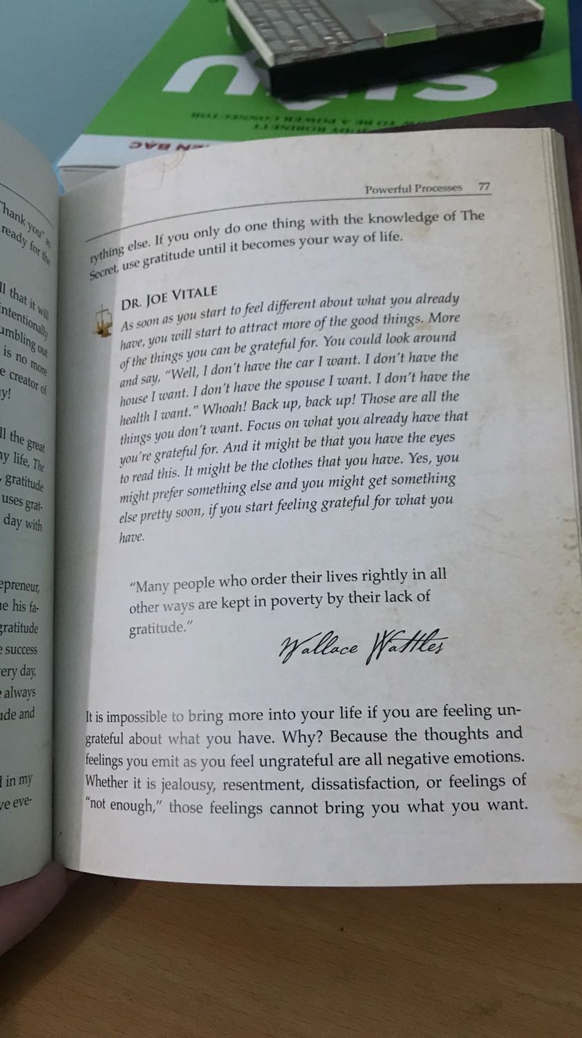 Shop chu đáo, đóng gói cẩn thận. Chất lượng sách trên cả tuyệt vời. Phân vân mãi nhưng quyết định mua bản tiếng anh để học tiếng anh luôn thể. Tiki giao hàng nhanh khỏi phải bàn, đơn hàng dự kiến 4/10 nhưng nay 25/9 đã nhận được. Vì vậy luôn dành cho tiki sự ưu ái lúc nào mua hàng cũng chỉ thích mua qua tiki hihi.