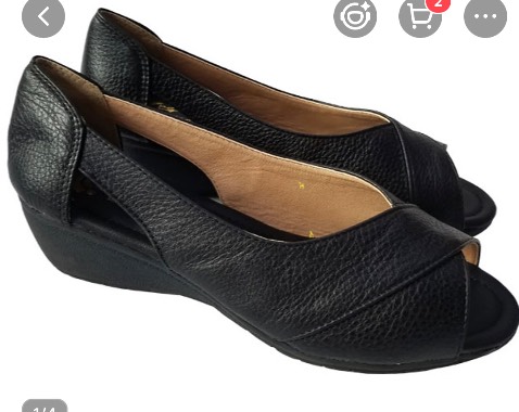 Giày đẹp, đóng gói chắc chắn, lịch sự. Tuy mình đã chọn size nhỏ hơn 1 số với size mình hay đi nhung vẫn rộng. Shop hỗ trợ cho mình đổi size nhỏ hơn được ko?