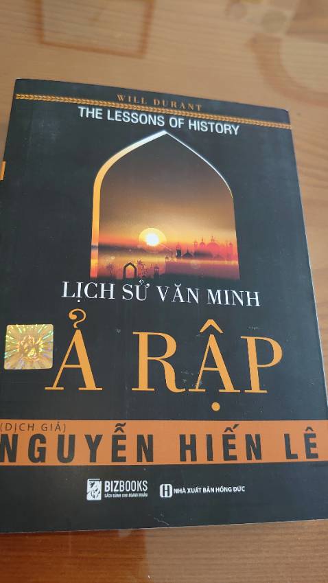 Tuyệt vời! Khi cầm trên tay quyển sách này WILL DURANT là nhà sử gia lừng danh người Mỹ; Tri thức của sách rất cao.
  Cảm ơn BIZBo rất nhiều!