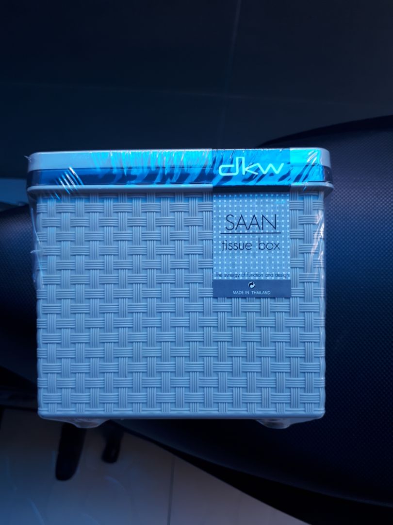 shop mình đặt hộp chữ nhật, giá 87.500, sao lại giao cho mình hộp vuông, cho mình đổi lại, tks