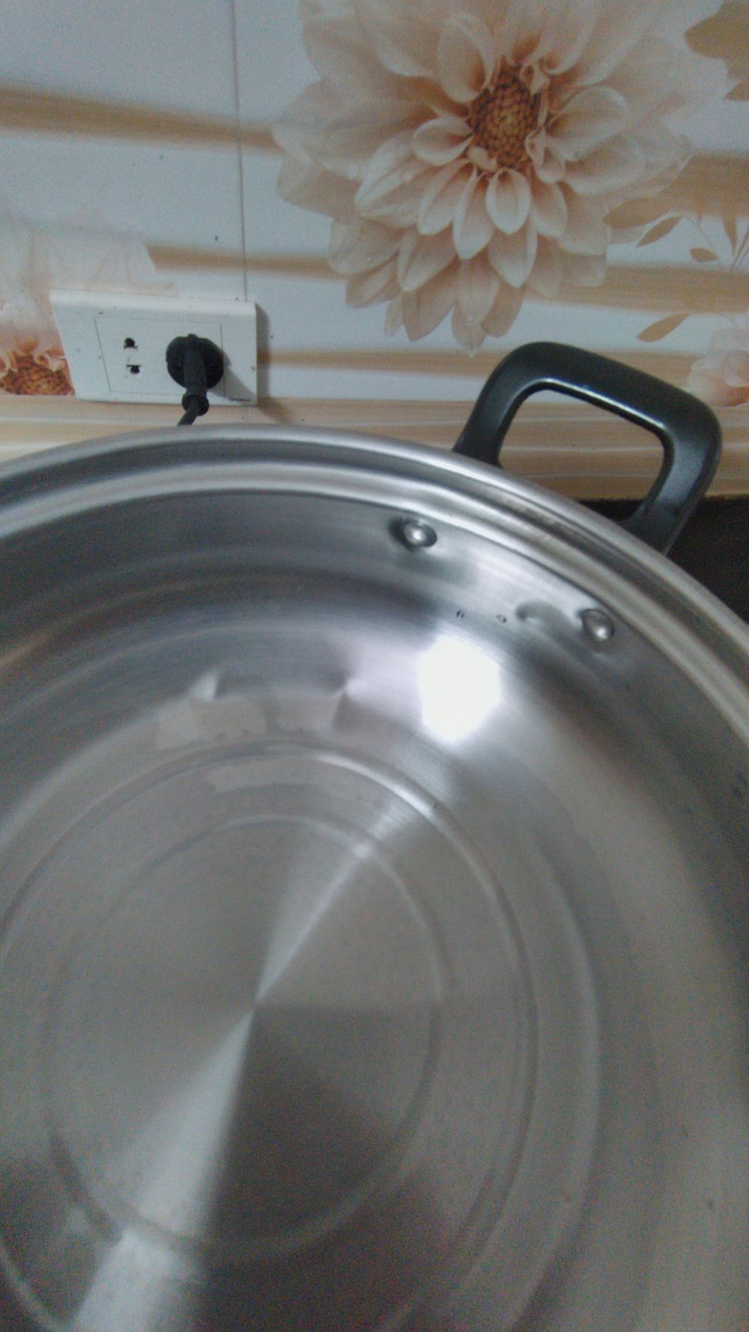 sản phẩm giống quảng cáo độ bền cần thời gian, nồi đi kèm quá mỏng bị nên vận chuyển bị méo bẹp ko dùng được + hôm trước theo dõi đơn bên vận chuyển chưa liên hệ đã báo giao hàng không thành công. sản phẩm giống quảng cáo độ bền cần thời gian, nồi đi kèm quá mỏng bị nên vận chuyển bị méo bẹp ko dùng được + hôm trước theo dõi đơn bên vận chuyển chưa liên hệ đã báo giao hàng không thành công.