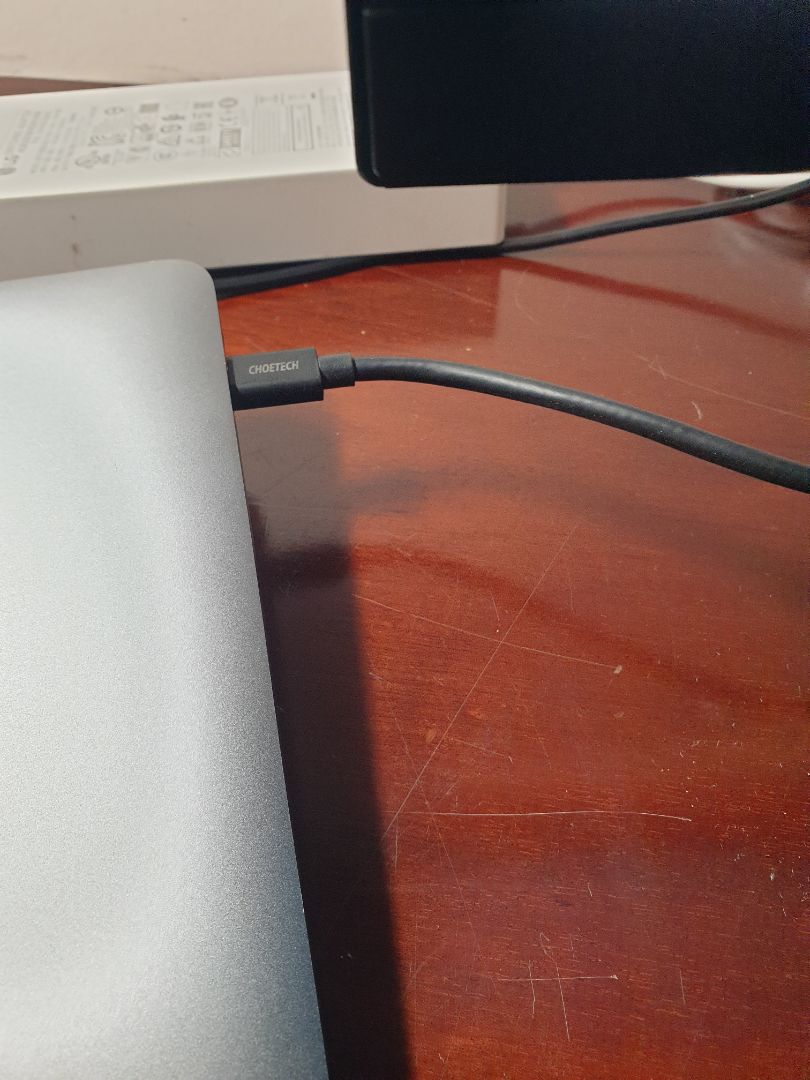 Dây chất lượng tốt. Độ dài vừa đủ.