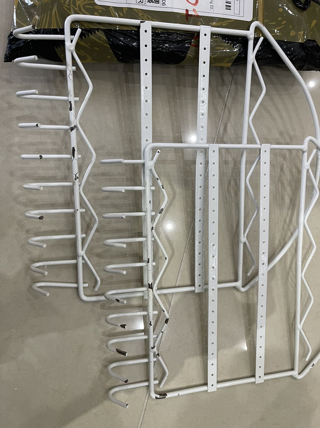 Tôi ko hiểu tại sao có thể bán cho khách như vậy. Để nghị kiti xem xét lại nhà cung cấp.