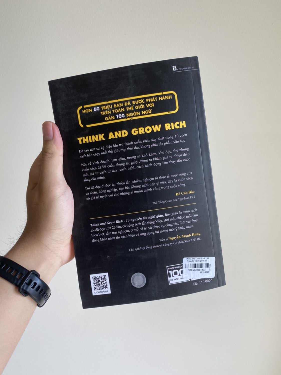 Sách mới. Không gập góc.
Giao hàng đúng hẹn.
Nội dung thì chưa đọc, nhưng đây là cuốn sách đã rất nổi tiếng rồi nên về nội dung có lẽ cũng không cần phải lấn cấn gì.
Nói chung sản phẩm rất ưng ý.