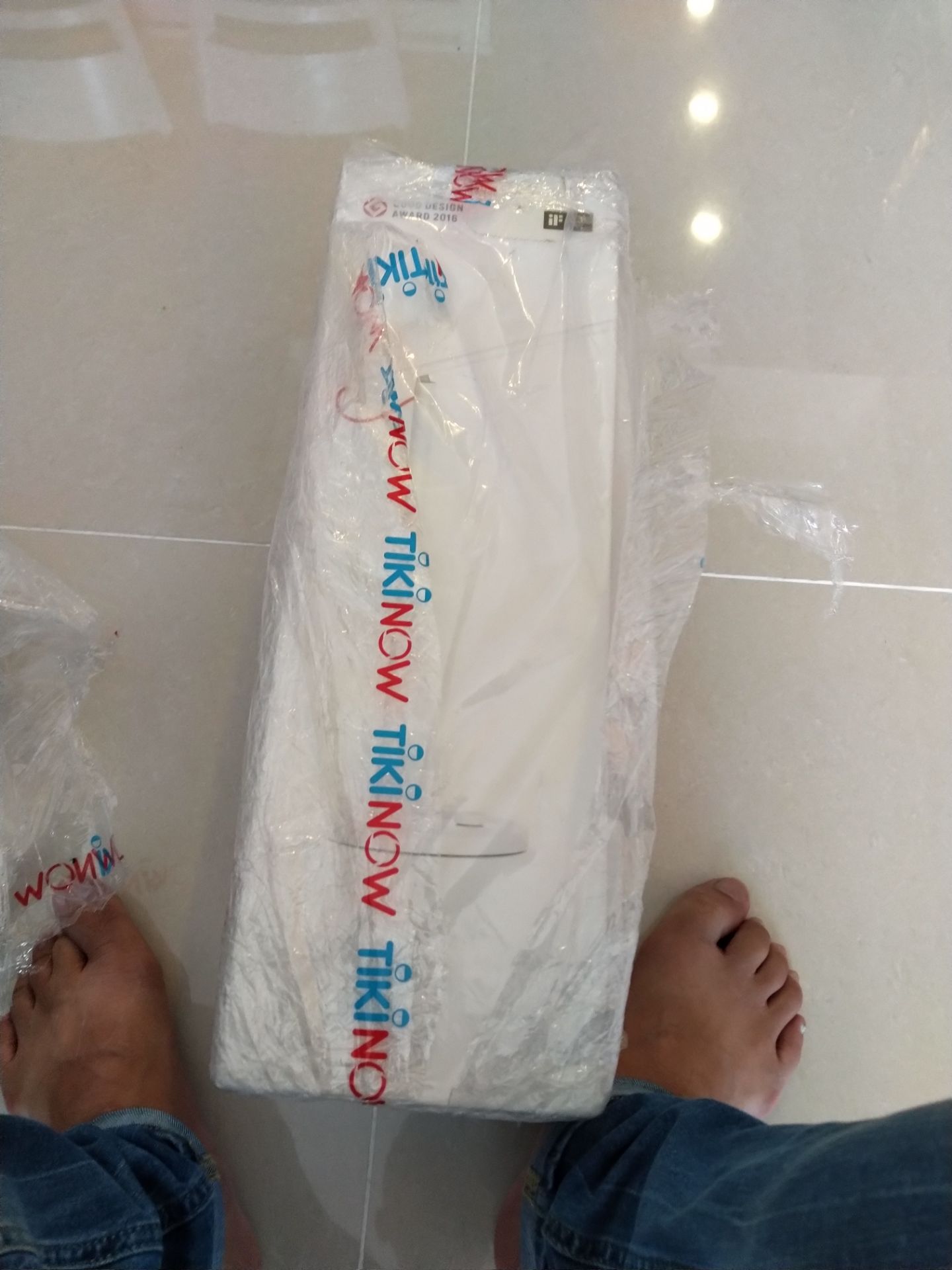 Đèn ngoại hình đẹp, build cứng cáp. Kết nối wifi để điều khiển bằng điện thoại sử dụng app Mi home. Chú ý đây là đèn bàn đọc sách và làm việc nên ánh sáng đèn chỉ có 2 tone là trắng và vàng.