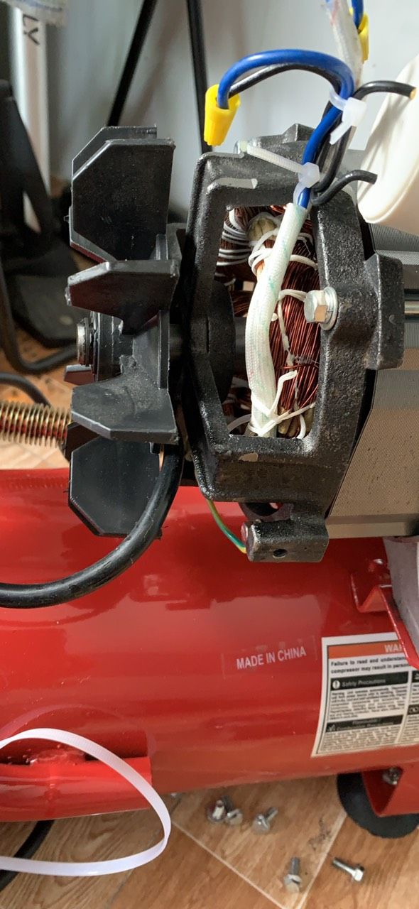 máy có lỗi trong quá trình lắp đặt cũng như vận chuyển.