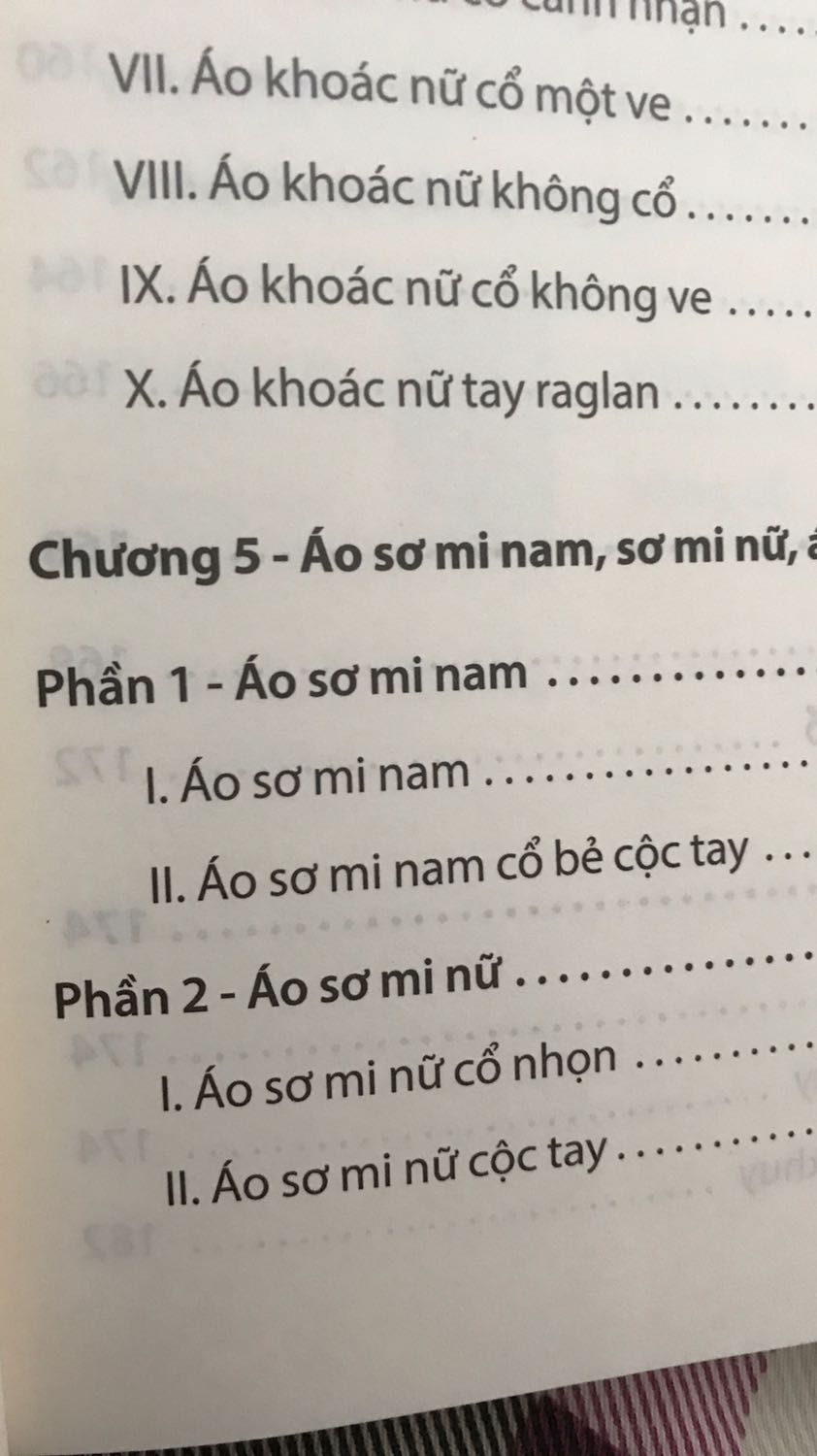Sách về nhanh, không bị hư hỏng móp méo các cạnh của sách, sách mới tinh k bẩn luôn nhé. Nôj dung chi tiết dễ học cho ng mới bắt đầu