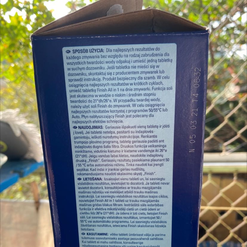 Nhà bán hàng xử lý đơn hàng nhanh nhưng đội ngũ phát hàng Tiki liên kết làm việc quá chậm chạp, đặt hàng từ 09/09/21 đến 03/11/21 mới phát hàng. Từ 01/10/21 đã hết phong toả cứng ***, *** đã xử lý đơn hàng tồn mùa dịch rất nhanh nhưng Tiki làm việc quá ẹ. Nếu tui lệ thuộc vào Tiki không mua đơn hàng khác từ *** để dự phòng thì không biết phải lấy gì để xài. 
Đánh giá riêng chất lượng sản phẩm của nhà bán hàng thì tốt.