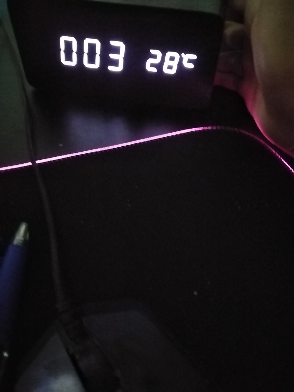 Ấn tượng ban đầu là thiết kế đẹp, giao hàng nhanh, khi sử dụng được vài ngày thì mới biết sản phẩm bị lỗi.
Cụ thể : Đã tắt chế độ cảm biến âm thanh như chỉ dẫn ( -: SD ) nhưng đồng hồ vẫn bật chế độ này, tôi cũng đã thử ON/OFF rất nhiều lần nhưng kết quả vẫn không như ý muốn, ngoài ra đồng hồ cảm biến âm thanh rất kém ! Ấn tượng ban đầu là thiết kế đẹp, giao hàng nhanh, khi sử dụng được vài ngày thì mới biết sản phẩm bị lỗi.
Cụ thể : Đã tắt chế độ cảm biến âm thanh như chỉ dẫn ( -: SD ) nhưng đồng hồ vẫn bật chế độ này, tôi cũng đã thử ON/OFF rất nhiều lần nhưng kết quả vẫn không như ý muốn, ngoài ra đồng hồ cảm biến âm thanh rất kém !