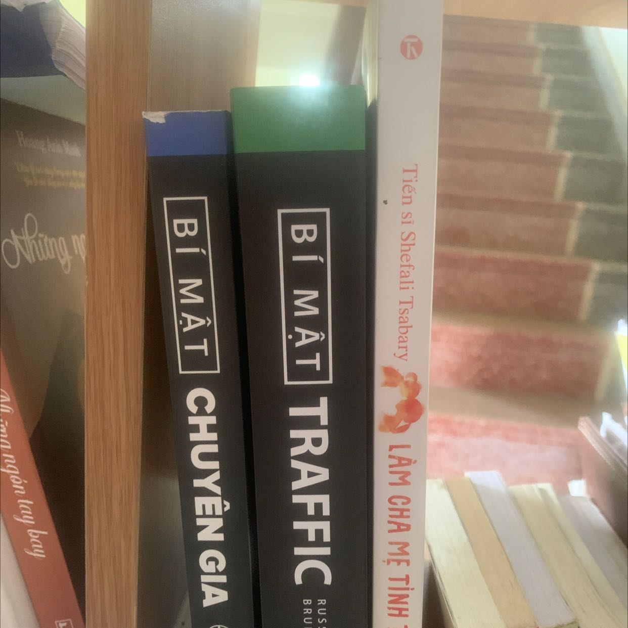 Sách đóng cẩn thận, in ấn tốt. Bên vận chuyển đóng gói cẩn thận, vận chuyển nhanh chóng! Tất cả tạo yếu tố thuận lợi cho thói quen đọc sách bản cứng mỗi ngày!