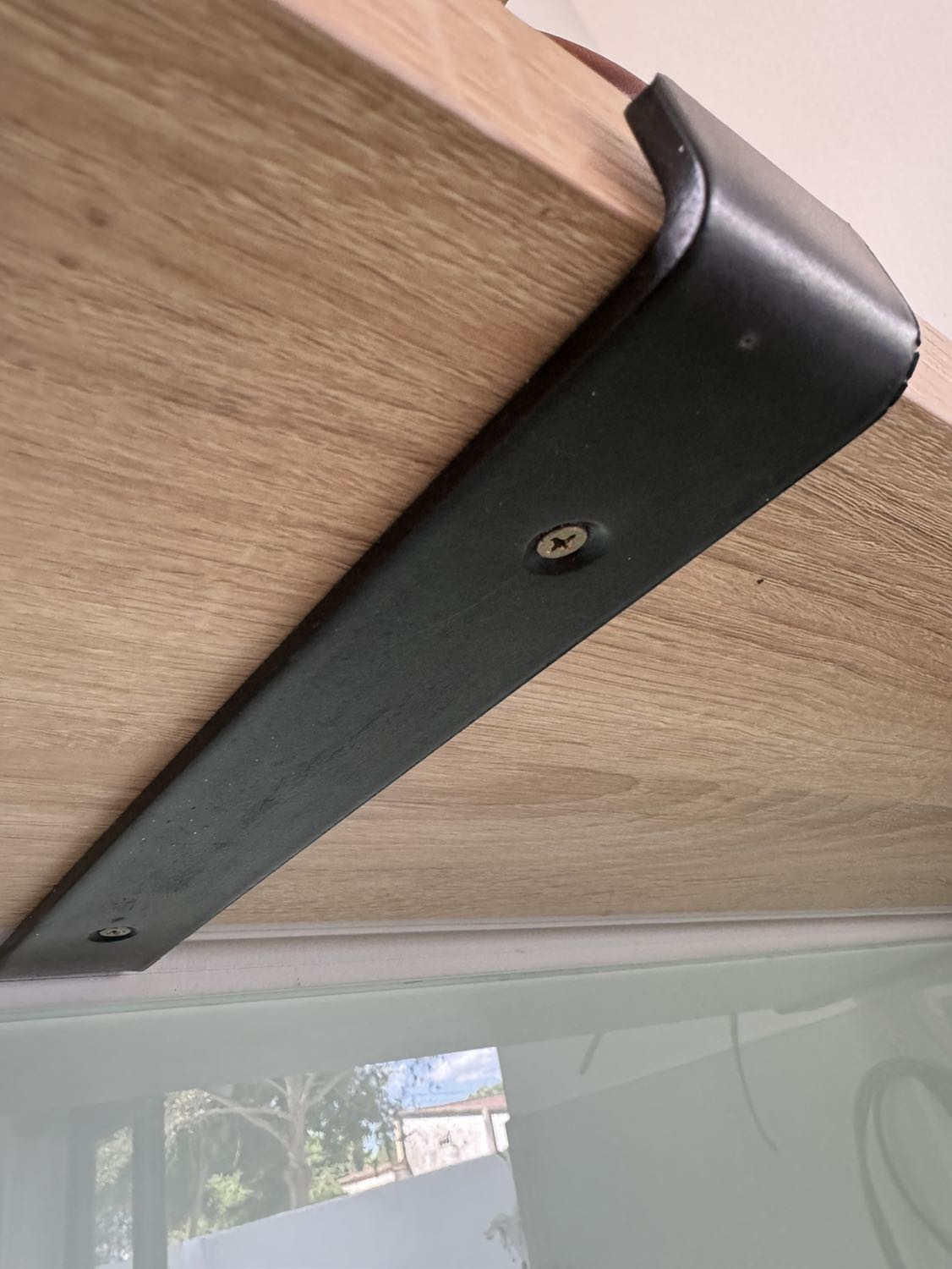 Sản phẩm đẹp, màu sơn tĩnh điện đẹp, nhãn. Vì ko làm bếp trên nên mua về để làm kệ bếp. Hàng chất lượng nên mua nhé. Bếp mình đang làm khi nào hoàn thiện sẽ chụp hình và cập nhật lại trên đây.