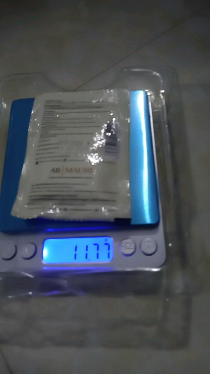 Cân khá là hịn luôn. chắc chắc, trông bền, tốt. không bị lệch mỗi lần cân. có cả khay kèm để đựng. thời giao giao hàng nhanh, sản phẩm tốt Cân khá là hịn luôn. chắc chắc, trông bền, tốt. không bị lệch mỗi lần cân. có cả khay kèm để đựng. thời giao giao hàng nhanh, sản phẩm tốt