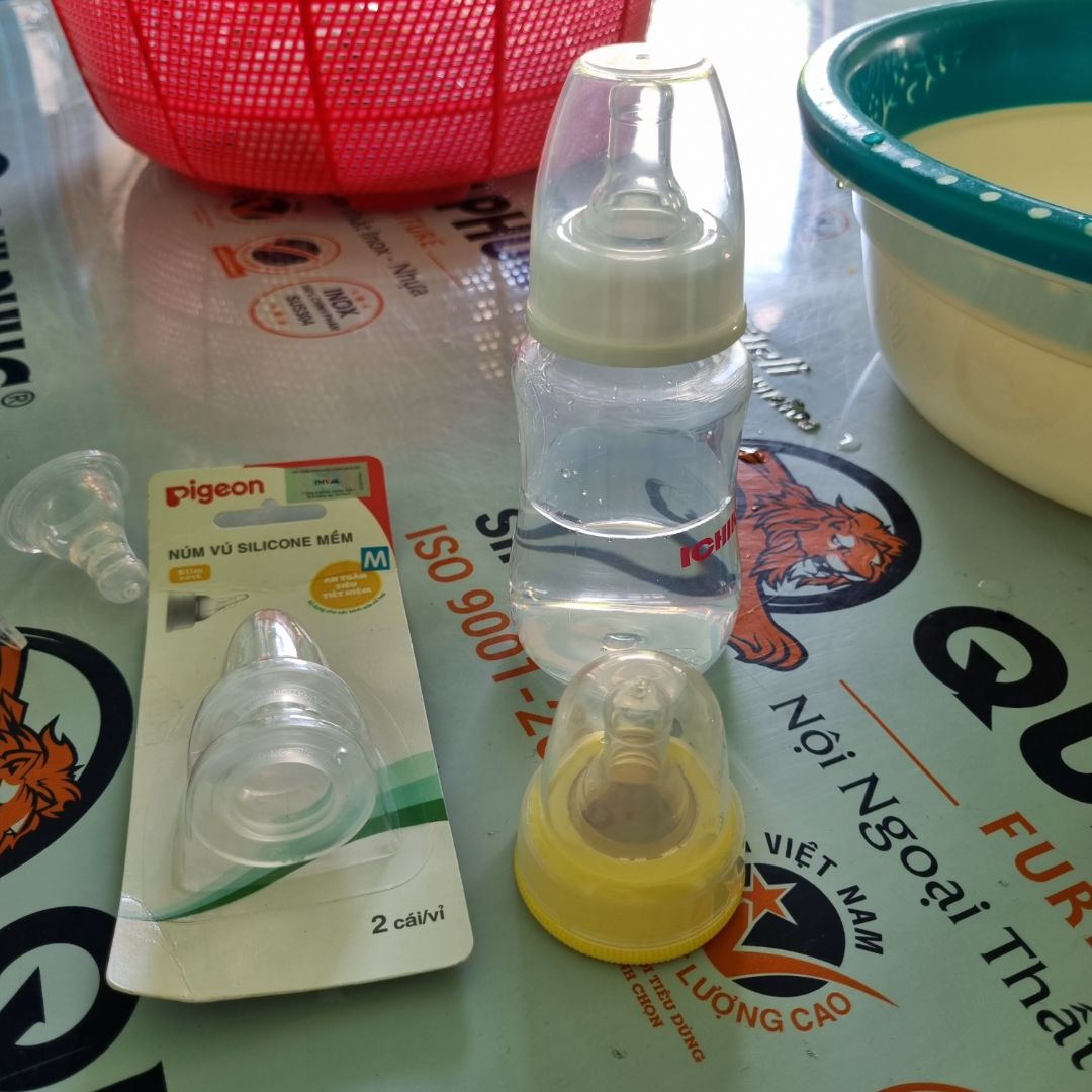 Giao hàng quá lâu, đặt nhầm size, mua size m và L mà thành s và m, mà size s này to hơn núm size s cũ ở nhà, nên vẫn dùng dc, tiki k xem dc chỗ chọn size, tới chữ size cái mất chữ, k check lại đơn dc