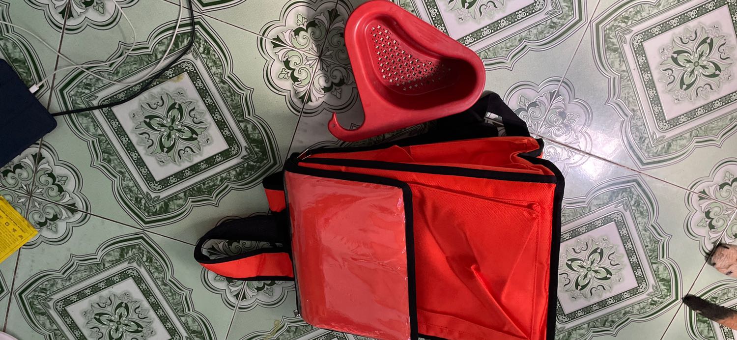 Giao thiếu 1 cái khay lọc rác