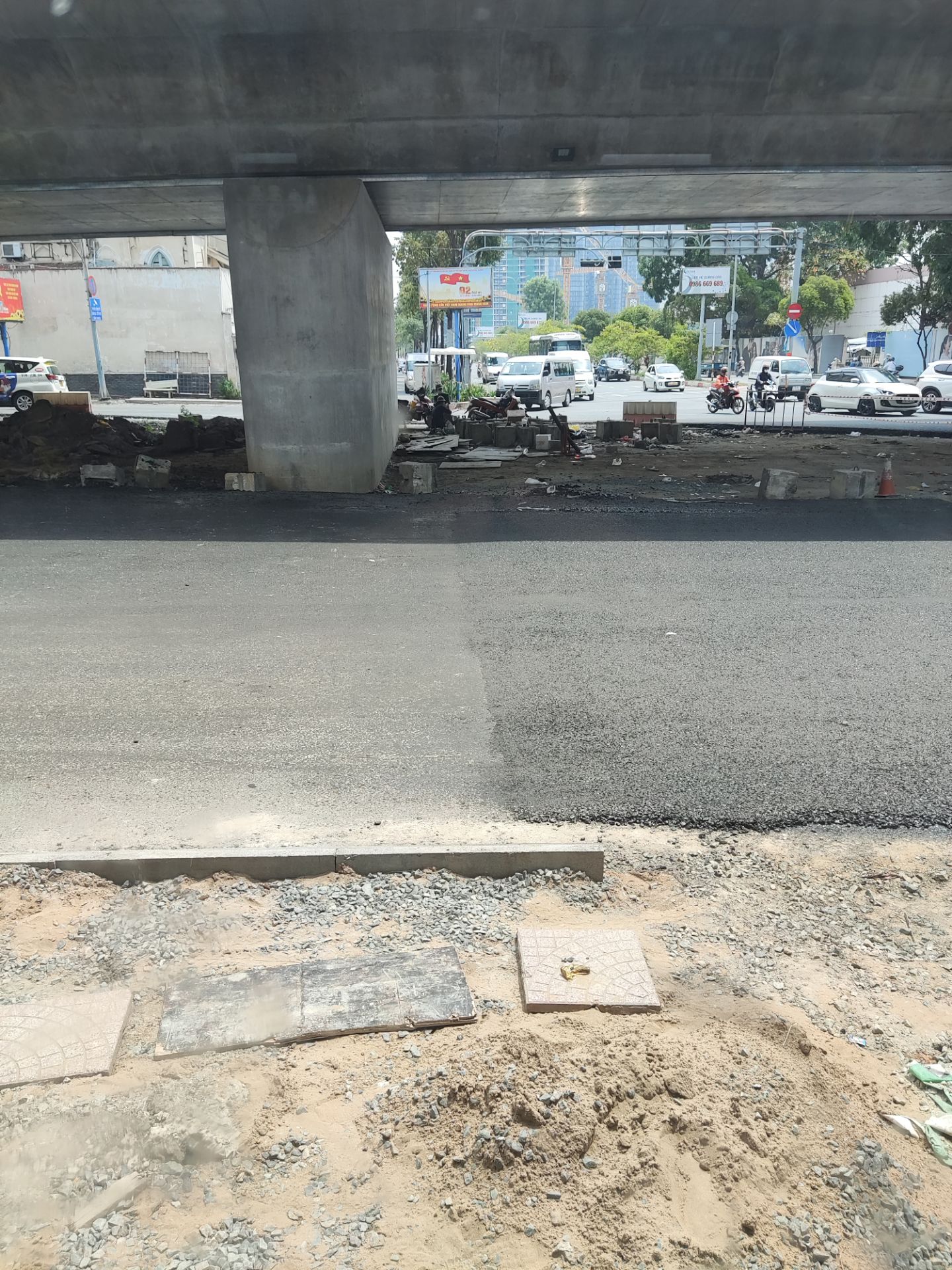 mua hàng mà 3 tháng trời chưa xuất cho khách được tờ hóa đơn Vat, quá sức tệ hại biết vậy ra tiệm mua, Tiki làm ăn lôm côm quá chán.