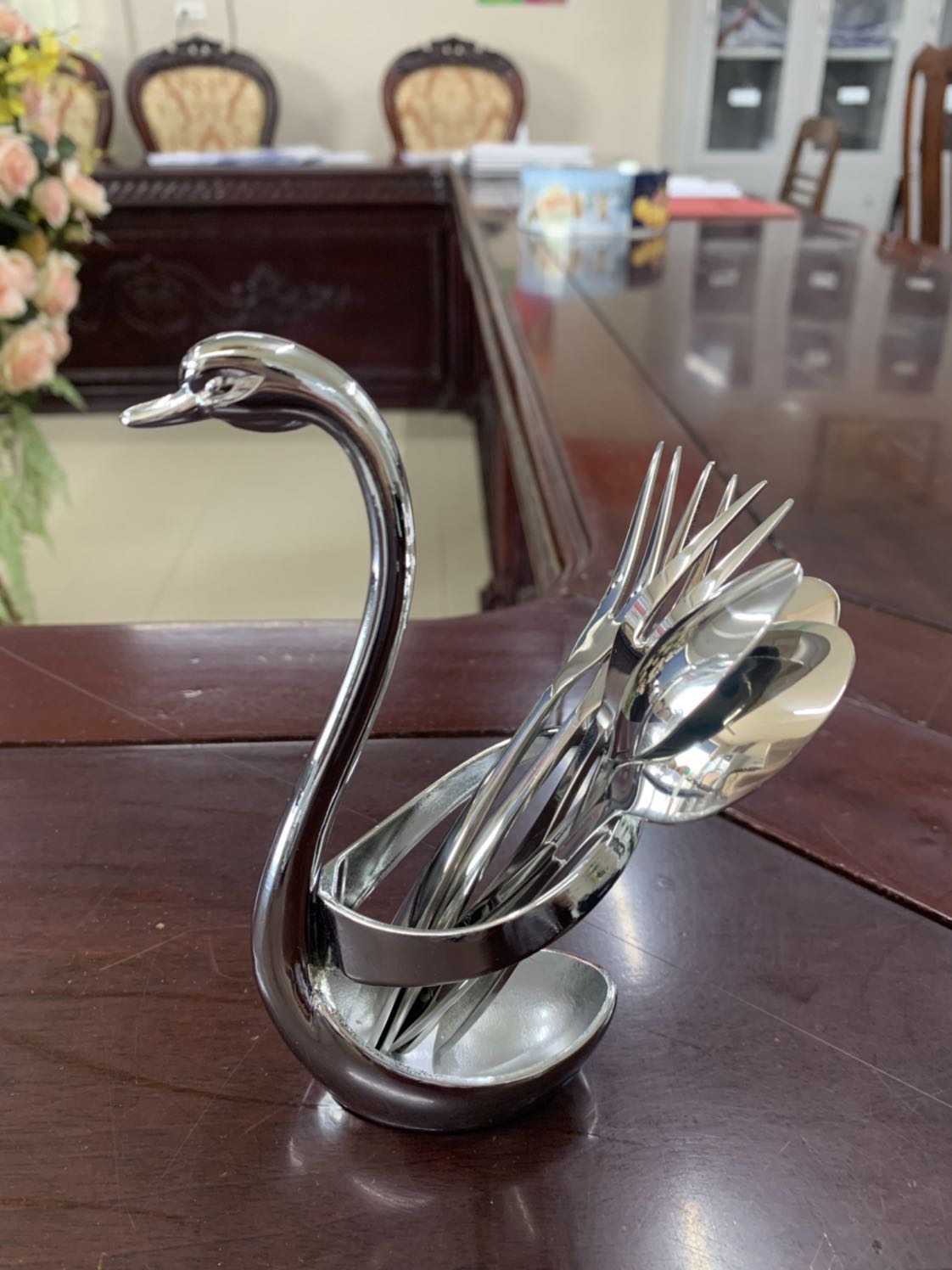 Ban đầu trước khi mua mình cảm thấy lo ngại sợ sảm phẩm ko như ý. Nhưng khi nhận thấy rất ổn ưng ý. Độ hoà thiện 8-9/10.