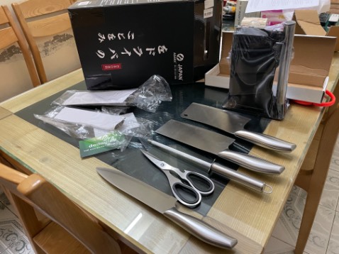 Sản phẩm như hình, cầm hơi nhẹ tay nhưng cắt gọt chắc cũng ổn. Phù hợp với giá tiền. Ủng hộ shop 5*