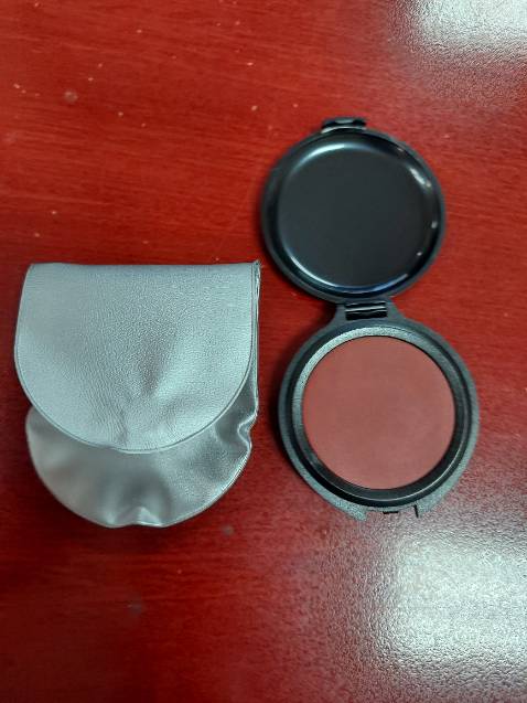 Lăn tay êm và đẹp, có túi đựng, dấu vân tay rõ nét không bị chấm như cái loại lăn vải khác