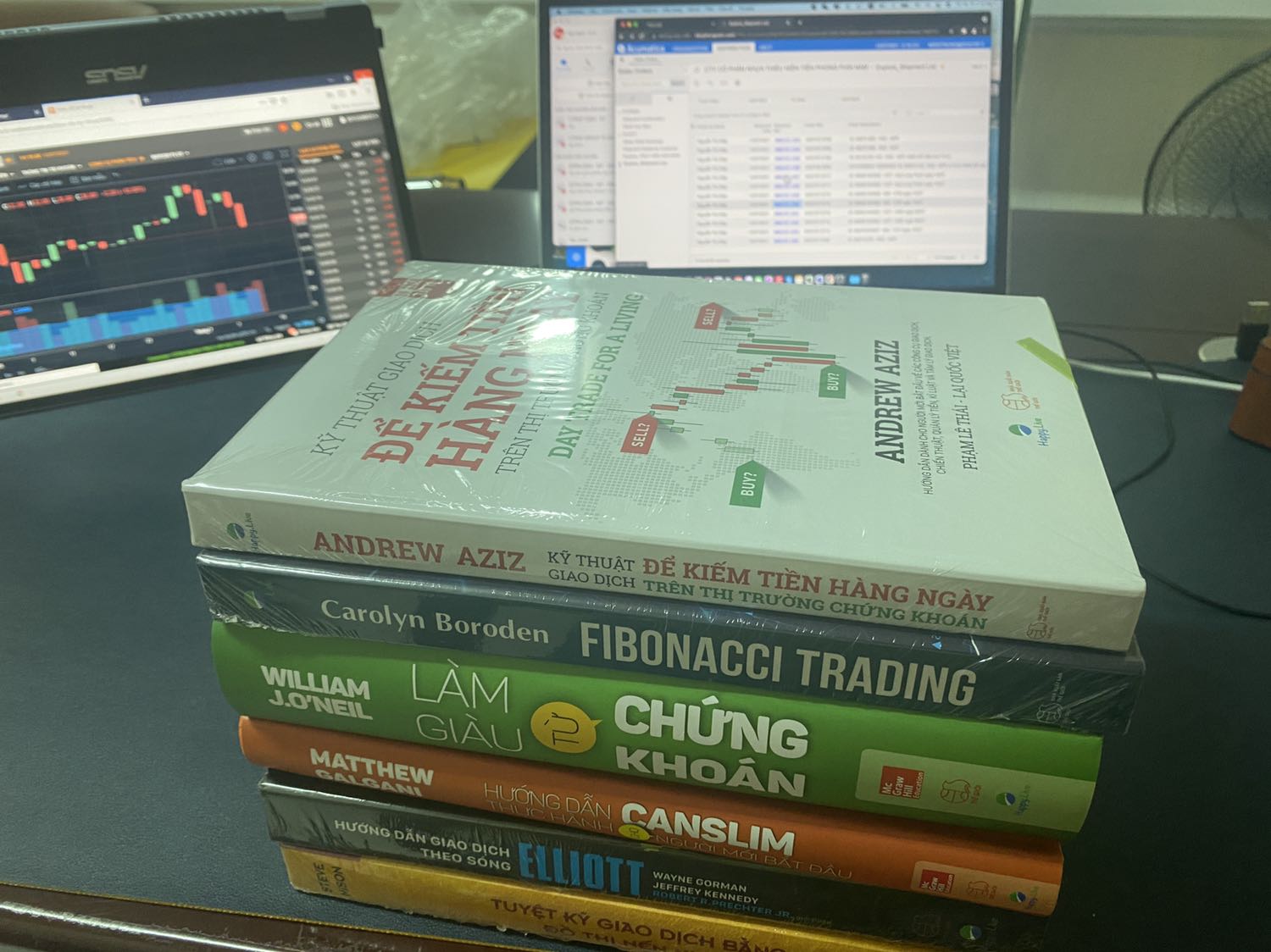 Đã nhận được
Giao hàng nhanh - bọc kỹ 
Bìa cứng in đẹp