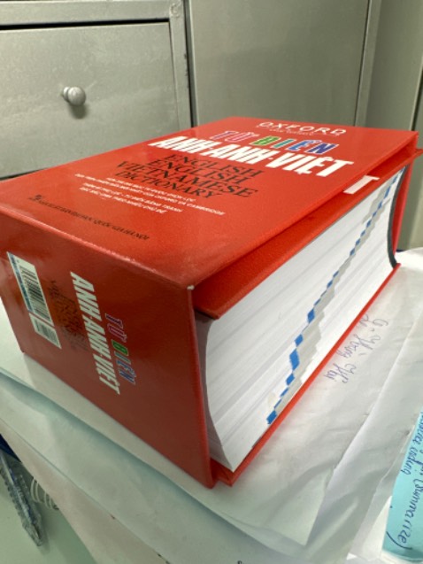 Giao hàng nhanh đóng gói kĩ, từ điển chất lượng không bàn cãi, tốt lắm luôn mình học ngôn ngữ anh nên mình cân nhắc mua và cảm thấy rất hài lòng, recommend mng mua nhaaa.