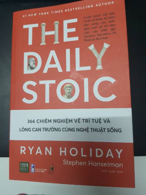 Giao sách đúng hẹn. Mình khá hày lòng về phương diện giao hàng của Tiki. Nội dung sách rất cô đọng khơi gợi rất nhiều vấn đề cho người đọc. Mình thấy khá ổn.
