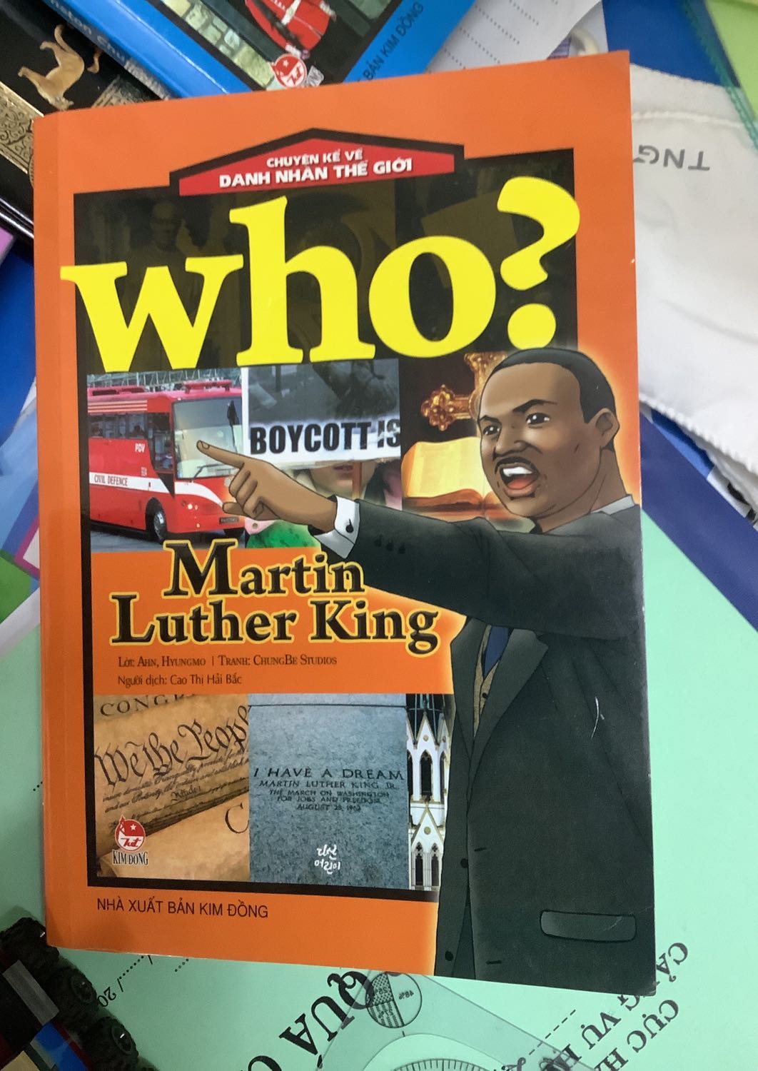 Hình vẽ sinh động, cách kể truyện lôi cuốn trẻ Em, giúp các bé dễ hiểu về các danh nhân.