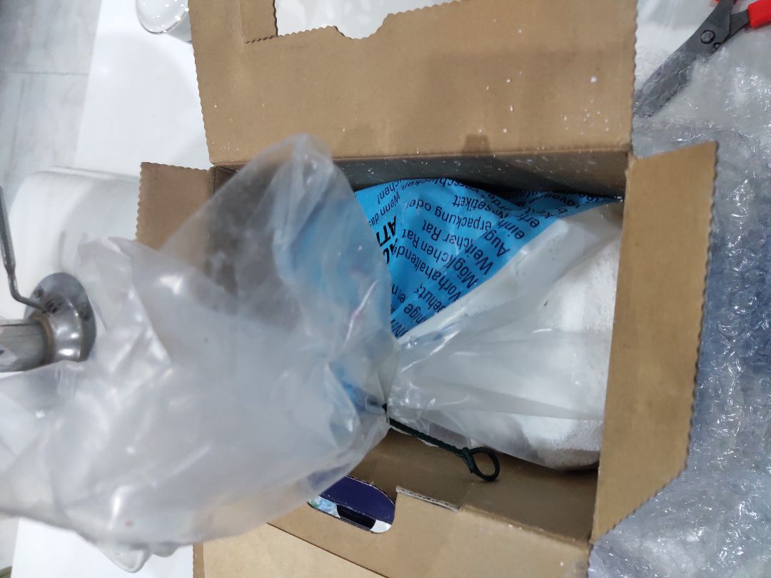 mình chưa dùng nhưng thấy đóng gói ok lắm. không bị rớt bột ra ngoài. nói chung là khá ok. không có ý phàn nàn gì.