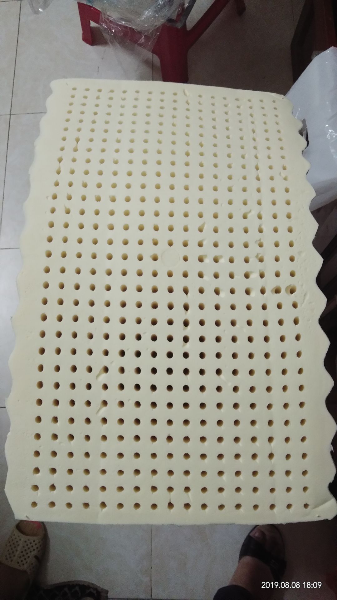 Đã nhận hàng sau nhiều ngày chờ đợi.
Cảm giác nằm thoải mái như mong đợi. sẽ phản hồi về chất lượng chính hãng sau thời gian sử dụng.